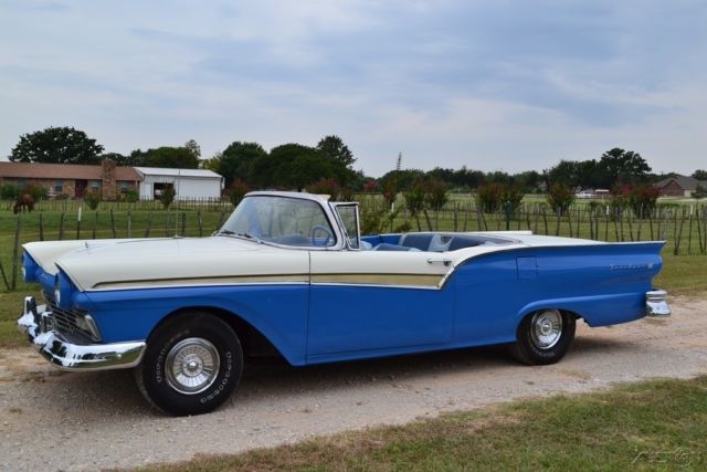 1957 Ford Fairlane Fairlane 500 Skyliner - photo 3
