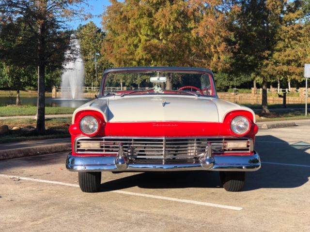 1957 Ford Fairlane - photo 2