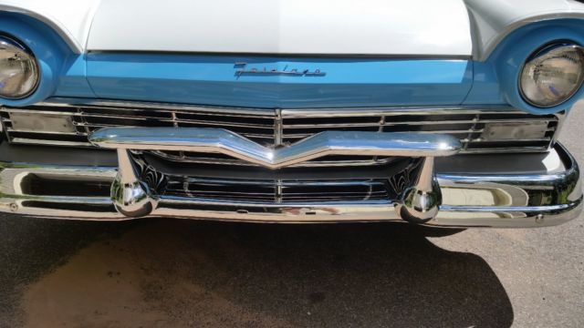 1957 Ford Fairlane Skyliner - photo 6