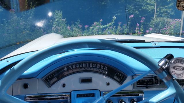1957 Ford Fairlane Skyliner - photo 8
