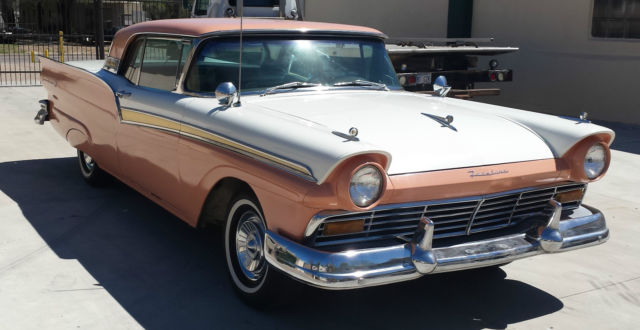1957 Ford Fairlane SKYLINER - photo 2