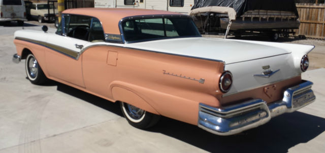 1957 Ford Fairlane SKYLINER - photo 4