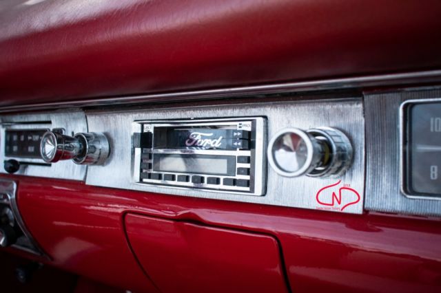 1957 Ford Fairlane Skyliner - photo 8