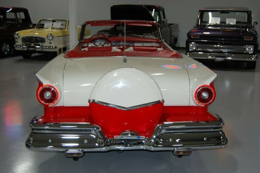 1957 Ford Fairlane 500 Sunliner - photo 6