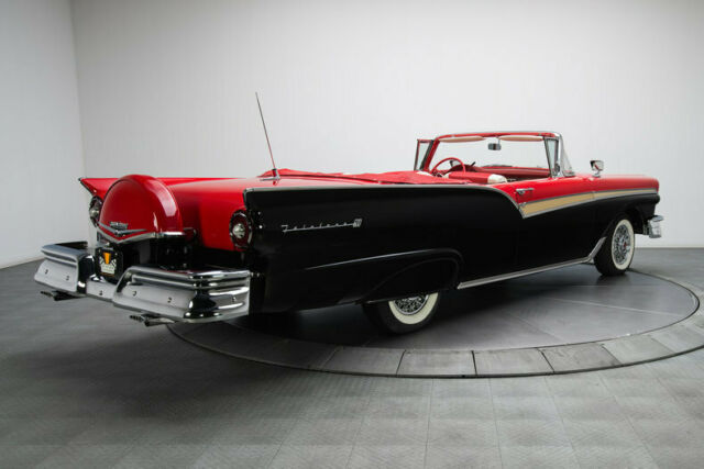 1957 Ford Fairlane 500 Sunliner - photo 8