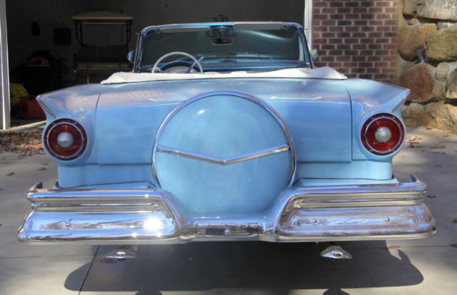 1957 Ford Fairlane - photo 6