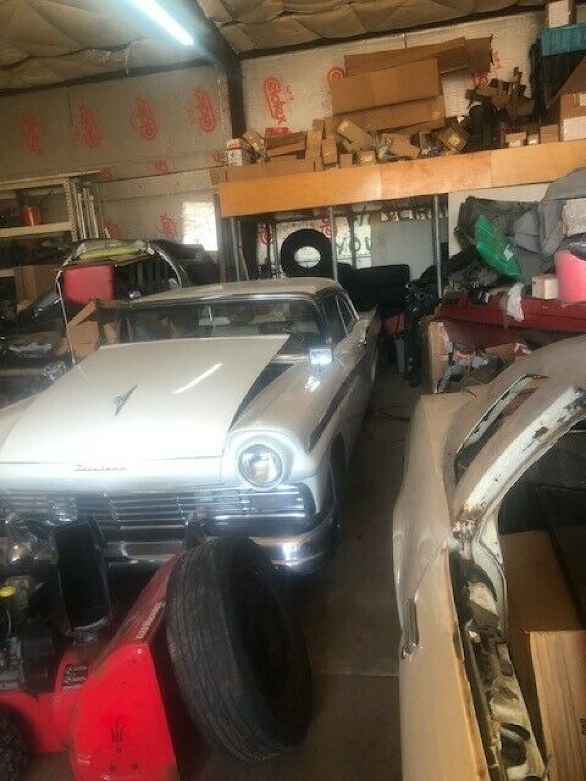 1957 Ford Fairlane 500 - photo 7