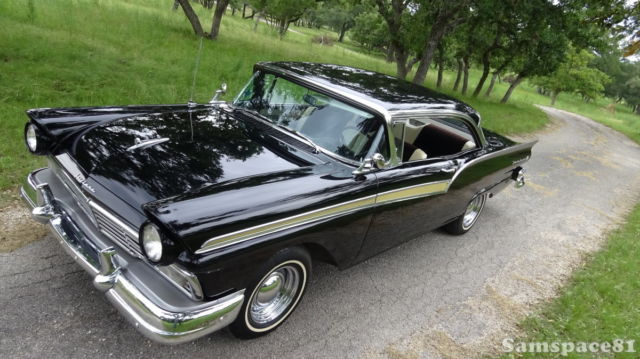 1957 Ford Fairlane 500 Two Door Hardtop American Classic - 292 Y-Block & Solid 1957 Ford Fairlane 500