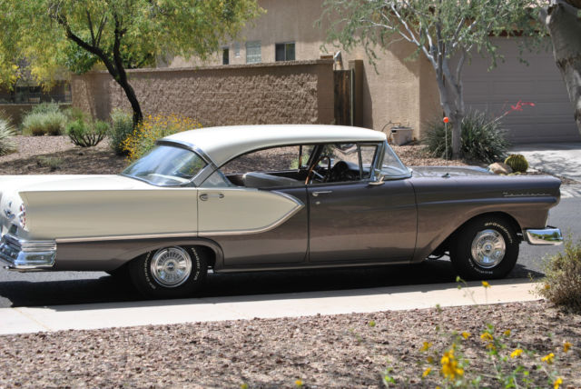 1957 Ford Fairlane - photo 4