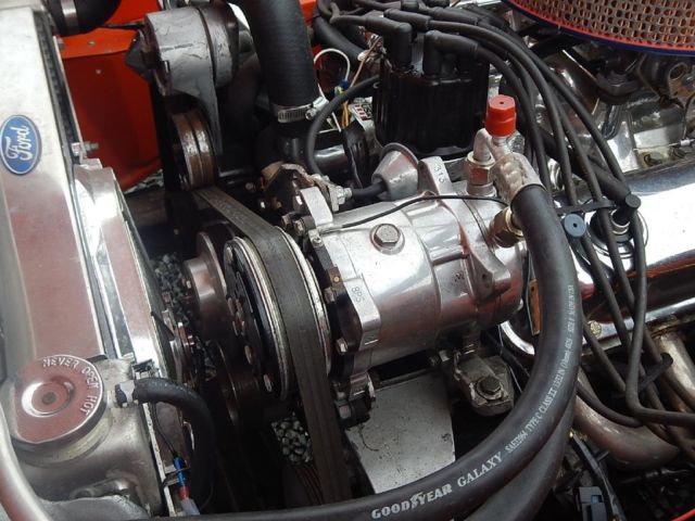 1957 Ford Fairlane Orange - photo 13