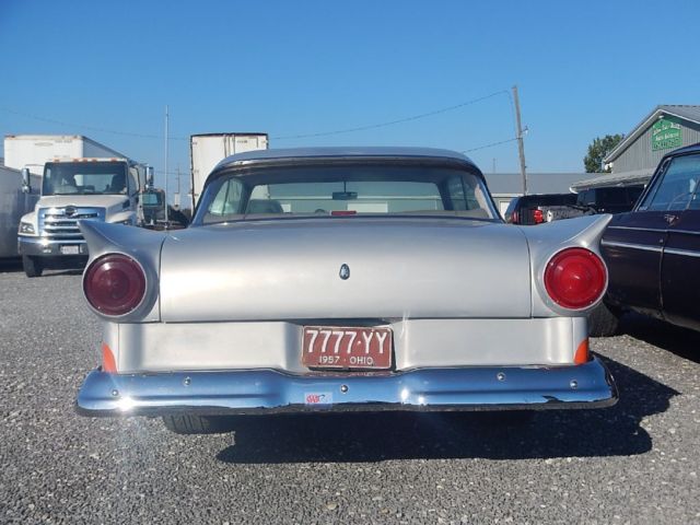 1957 Ford Fairlane Orange - photo 6
