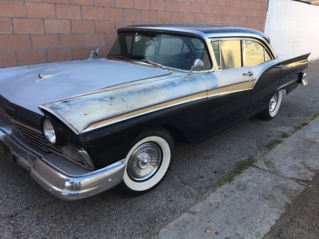 1957 Ford Fairlane - photo 3