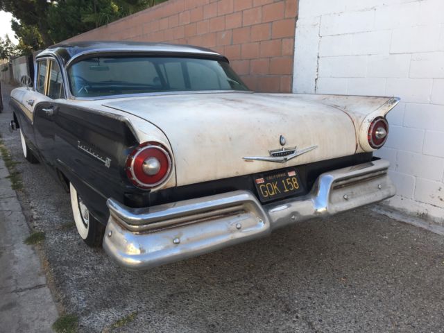 1957 Ford Fairlane - photo 6