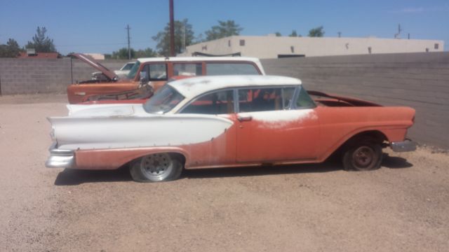 1957 Ford Fairlane - photo 2