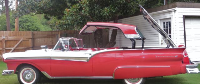 1957 Ford Fairlane SKYLINER