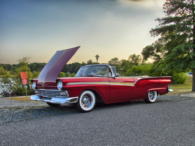 1957 Ford Fairlane - photo 9