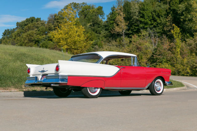 1957 Ford Fairlane 2 Door Hardtop - photo 11