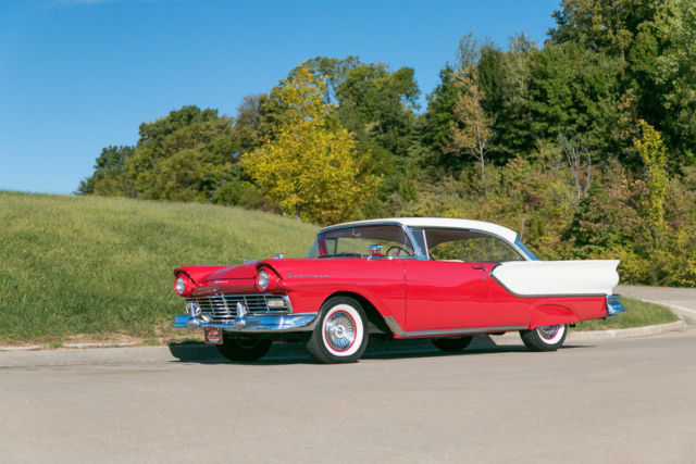 1957 Ford Fairlane 2 Door Hardtop - photo 5
