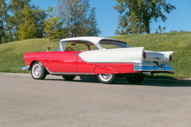 1957 Ford Fairlane 2 Door Hardtop - photo 8