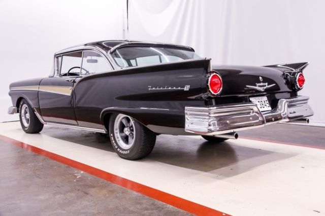 1957 Ford Fairlane -- - photo 7
