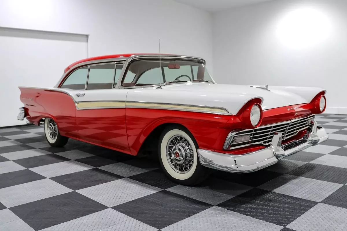 1957 Ford Galaxie Fairlane 500