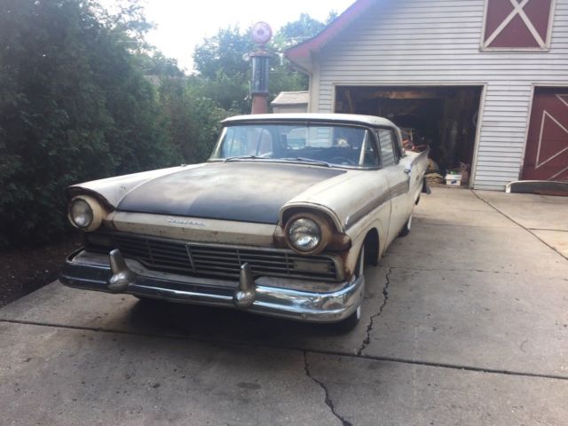 1957 Ford Fairlane - photo 4