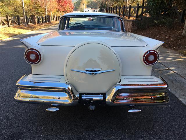 1957 Ford Fairlane - photo 11