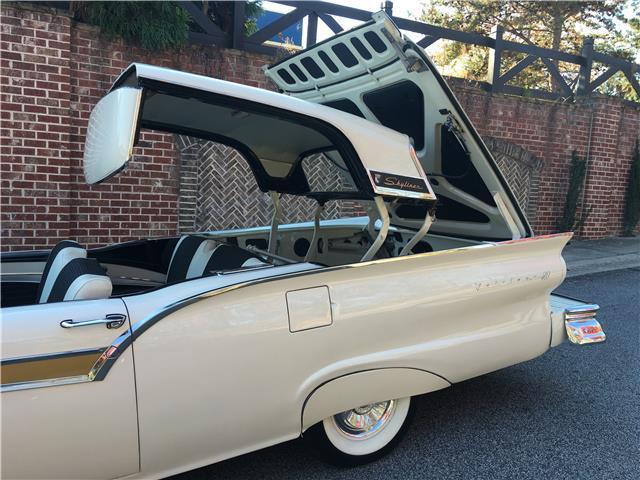 1957 Ford Fairlane - photo 6