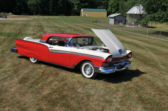 1957 Ford Fairlane Fairlane 500 - photo 3