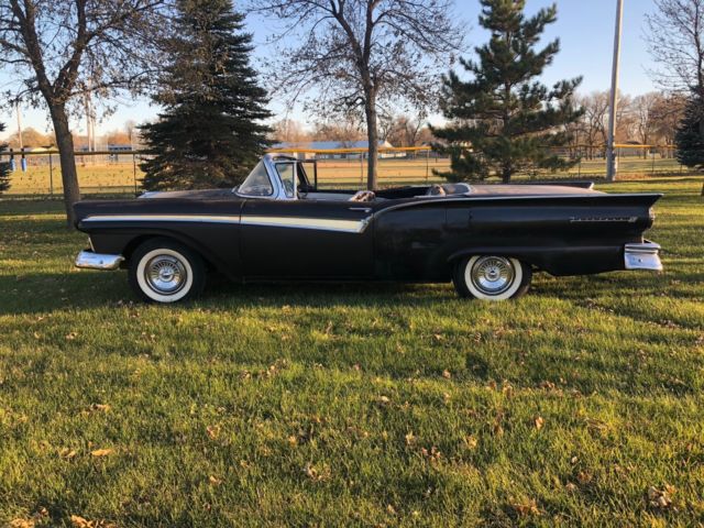 1957 Ford Skyliner Fairlane 500 Retractable Top Works! BARN FIND NO RESERVE 1957 Ford Fairlane Retractable
