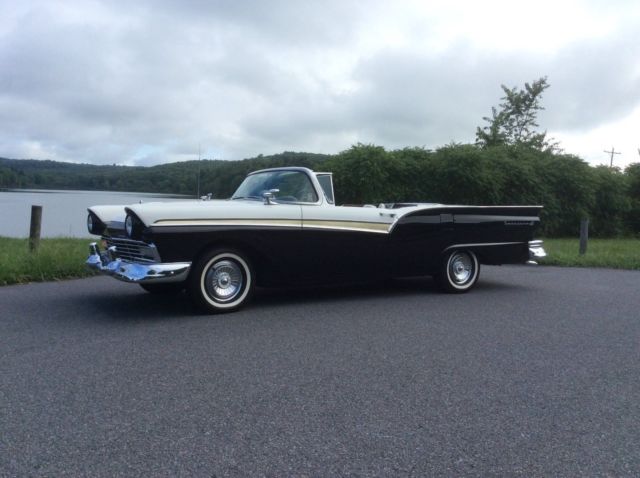1957 Ford Fairlane - photo 2
