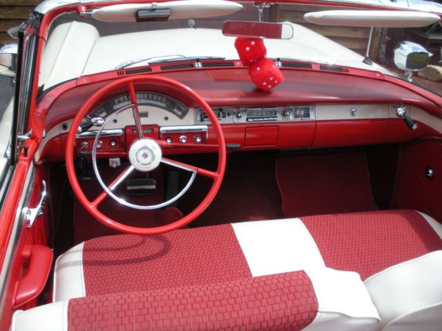 1957 Ford Fairlane Skyliner - photo 3