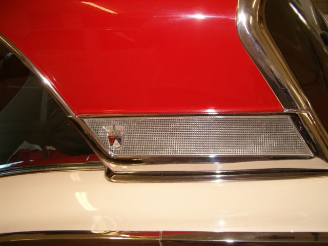 1957 Ford Fairlane Skyliner - photo 5
