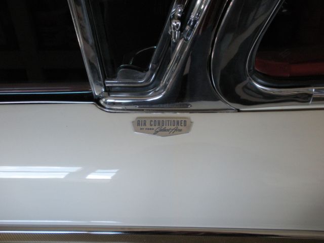 1957 Ford Fairlane Skyliner - photo 7