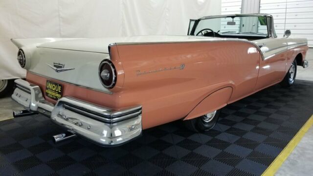 1957 Ford Fairlane Skyliner Retractable Hardtop - photo 4