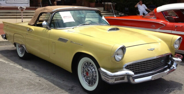 1957 Ford T-Bird - photo 9