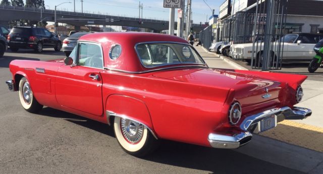 1957 Ford Thunderbird - photo 3