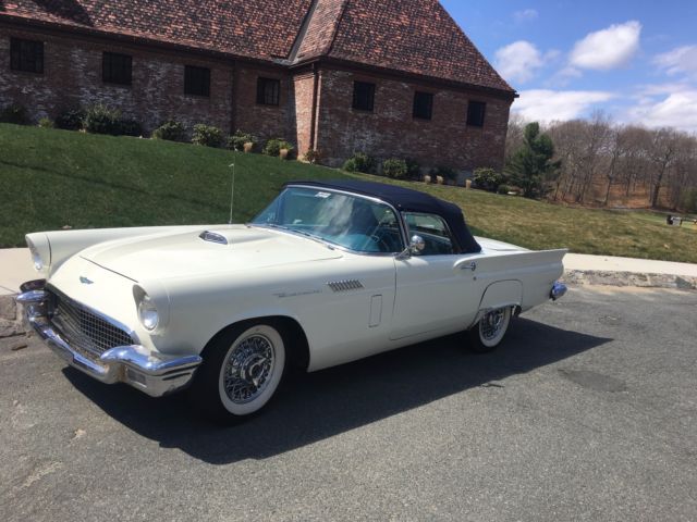 1957 Ford Thunderbird - photo 3