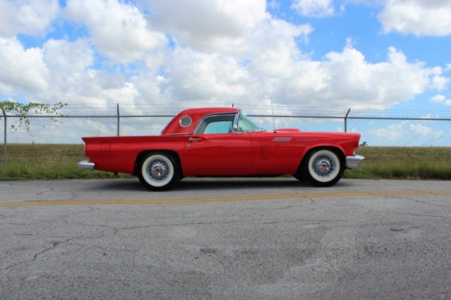 1957 Ford Thunderbird HardTop Coupe - photo 2