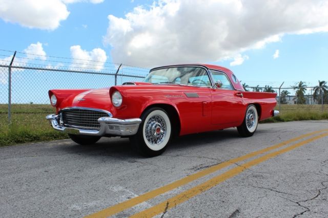 1957 Ford Thunderbird HardTop Coupe - photo 3