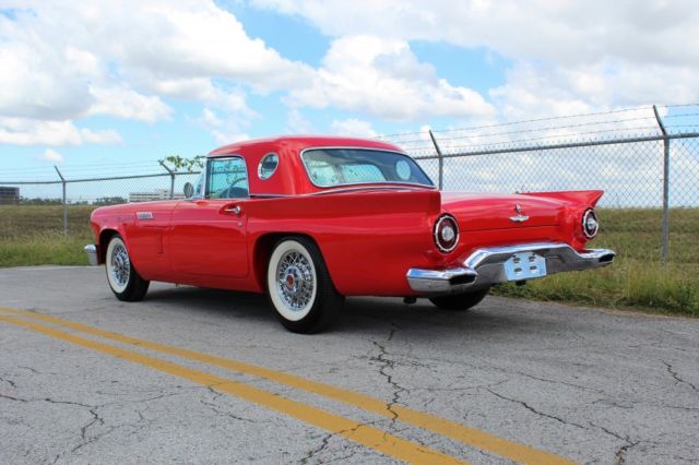 1957 Ford Thunderbird HardTop Coupe - photo 5