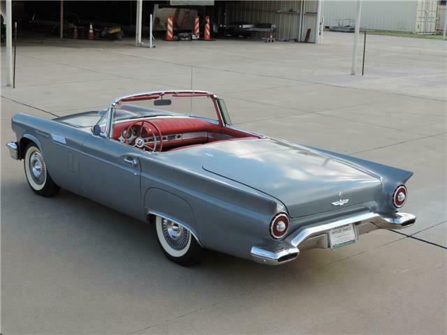 1957 Ford Thunderbird -- - photo 4