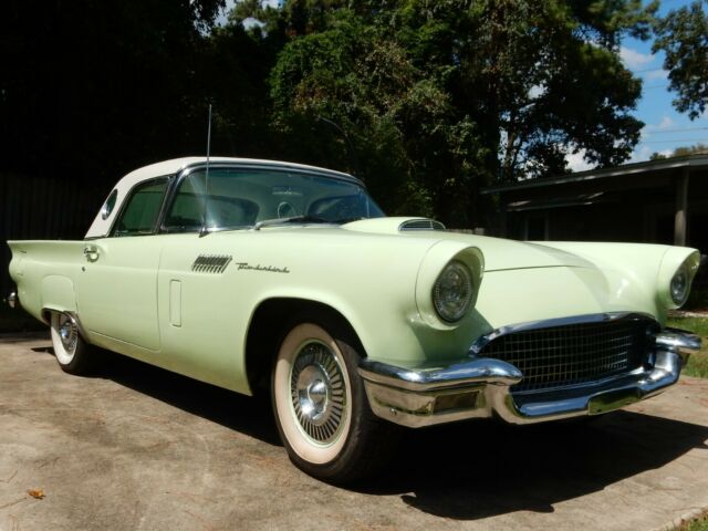 1957 Ford Thunderbird - photo 10