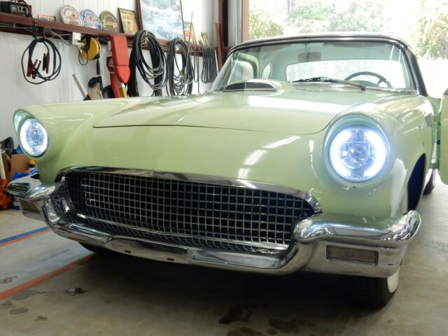 1957 Ford Thunderbird - photo 12