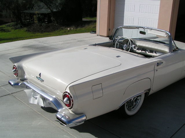 1957 Ford Thunderbird - photo 10