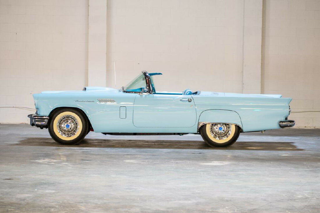 1957 Ford Thunderbird - photo 2