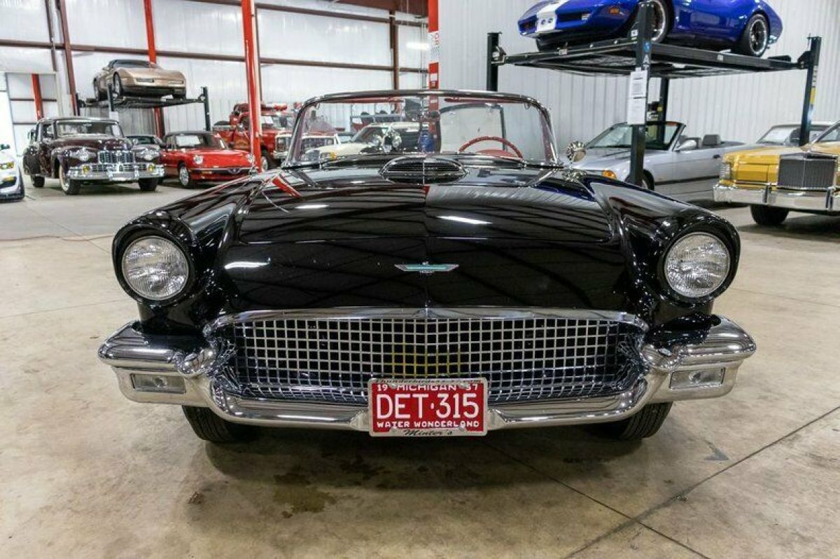 1957 Ford Thunderbird - photo 10