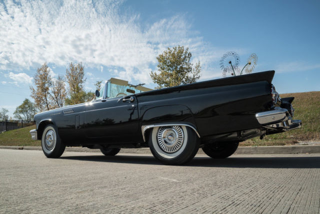 1957 Ford Thunderbird - photo 7