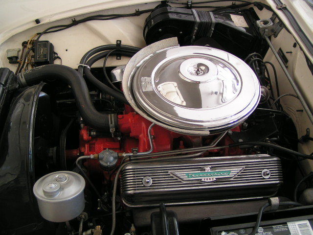 1957 Ford Thunderbird - photo 2