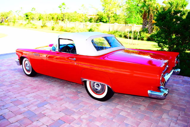 1957 Ford Thunderbird 312 / 245 HP V8 Port Hole Hard Top Convertible - photo 12